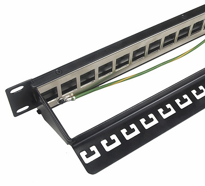 Produkt 10G modulární neosazený patch panel Solarix 24 portů STP černý 1U SX24M-0-STP-BK - Solarix - Patch panely